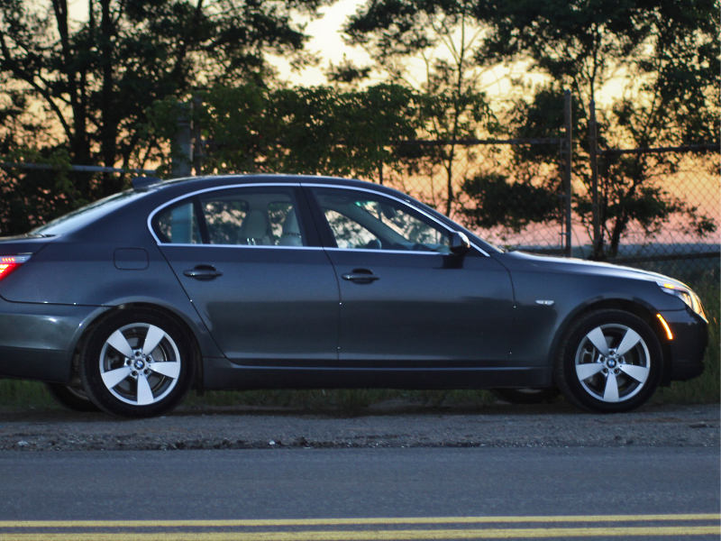 汽車借款當鋪該注意什麼？選擇日鑫當鋪汽車借款最放心